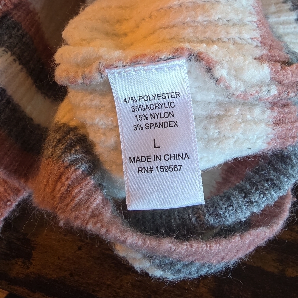 Hazel Moon Striped Sweater L Cream Pink Gray Soft Cozy Cropped Knit - Picture 7 of 7